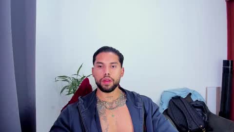 Snapshot of joe_esthetic chatting on October 20, 2025, 12:49 pm joe_esthetic online show from October 20, 2025, 12:49 pm