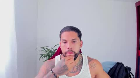 Snapshot of joe_esthetic chatting on November 20, 2025, 9:25 pm joe_esthetic online show from November 20, 2025, 9:25 pm