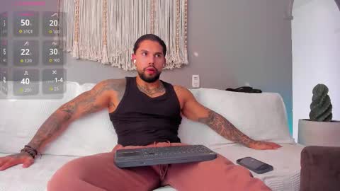 Snapshot of joe_esthetic chatting on December 20, 2025, 9:11 pm joe_esthetic online show from December 20, 2025, 9:11 pm