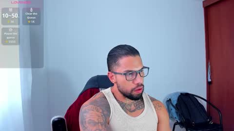 Snapshot of joe_esthetic chatting on February 15, 2026, 8:16 pm joe_esthetic online show from February 15, 2026, 8:16 pm