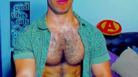 Snapshot of joel_ferreira chatting on December 3, 2024, 10:07 pm Joel online show from December 3, 2024, 10:07 pm