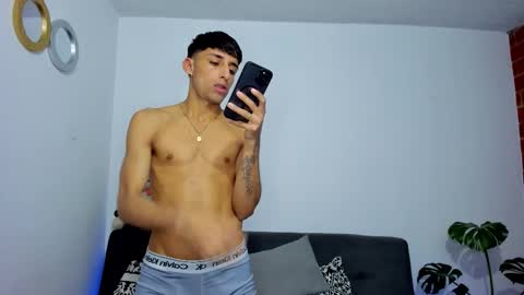 joel_foxx online show from November 28, 2025, 11:18 pm