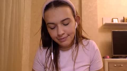 Snapshot of joelbigalk chatting on October 29, 2025, 5:58 pm Jennifer online show from October 29, 2025, 5:58 pm