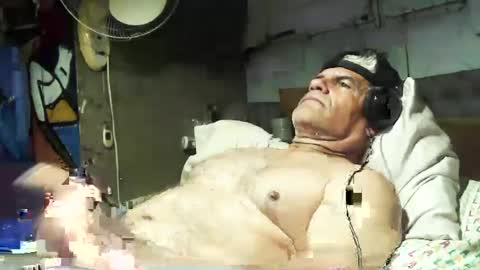 Snapshot of joelcojones chatting on March 3, 2025, 12:16 pm joelcojones online show from March 3, 2025, 12:16 pm