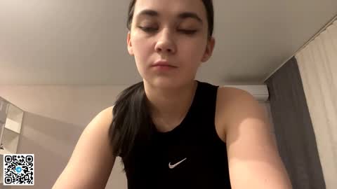 Snapshot of joellendrinen chatting on January 18, 2026, 6:44 pm Emilia or Emi online show from January 18, 2026, 6:44 pm