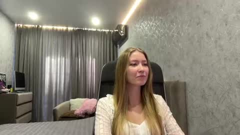 Joellysmy name is actually diana  online show from July 15, 2026, 12:43 pm