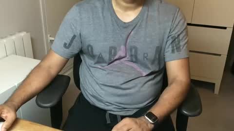 Snapshot of joeshades21 chatting on January 19, 2025, 8:41 pm joeshades21 online show from January 19, 2025, 8:41 pm