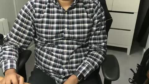 Snapshot of joeshades21 chatting on January 20, 2025, 2:36 pm joeshades21 online show from January 20, 2025, 2:36 pm