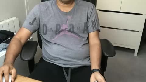 Snapshot of joeshades21 chatting on January 22, 2025, 9:24 am joeshades21 online show from January 22, 2025, 9:24 am