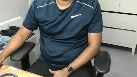 Snapshot of joeshades21 chatting on January 23, 2025, 1:24 pm joeshades21 online show from January 23, 2025, 1:24 pm