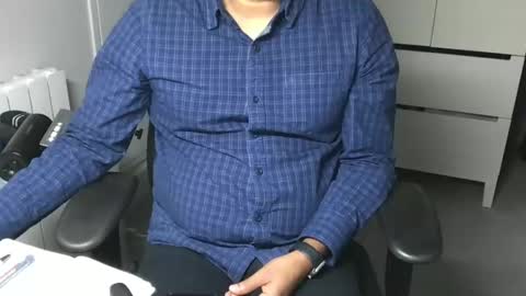 Snapshot of joeshades21 chatting on January 27, 2025, 7:03 pm joeshades21 online show from January 27, 2025, 7:03 pm