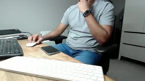 Snapshot of joeshades21 chatting on February 17, 2025, 11:13 am joeshades21 online show from February 17, 2025, 11:13 am