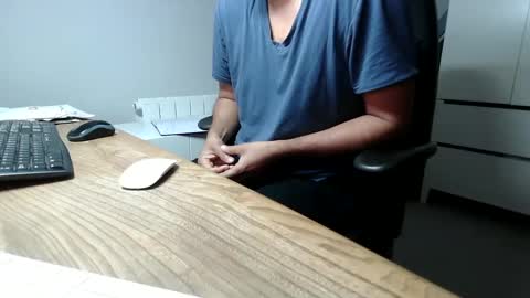 Snapshot of joeshades21 chatting on February 18, 2025, 7:10 am joeshades21 online show from February 18, 2025, 7:10 am