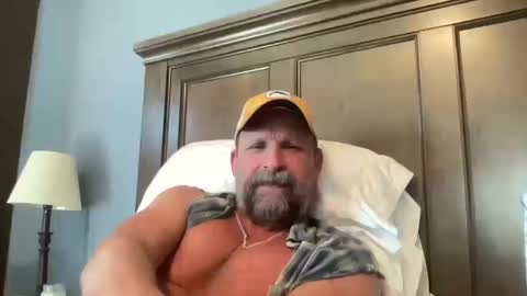 joestros online show from October 10, 2025, 8:08 pm