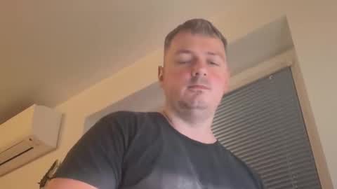 Snapshot of jogger1991 chatting on February 25, 2026, 6:06 pm Jogger1991 online show from February 25, 2026, 6:06 pm