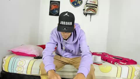 Snapshot of johan_and_antonella chatting on December 3, 2024, 3:30 am johan_and_antonella online show from December 3, 2024, 3:30 am