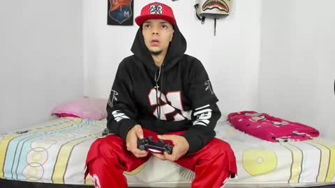 Snapshot of johan_and_antonella chatting on December 14, 2024, 7:40 am johan_and_antonella online show from December 14, 2024, 7:40 am