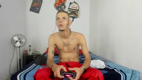 Snapshot of johan_and_antonella chatting on January 11, 2025, 9:57 pm johan_and_antonella online show from January 11, 2025, 9:57 pm