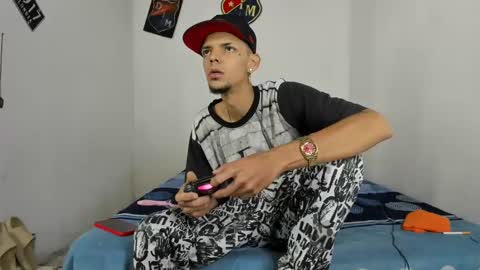 Snapshot of johan_and_antonella chatting on January 31, 2025, 2:04 am johan_and_antonella online show from January 31, 2025, 2:04 am