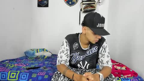 Snapshot of johan_and_antonella chatting on September 11, 2025, 3:17 am johan_and_antonella online show from September 11, 2025, 3:17 am