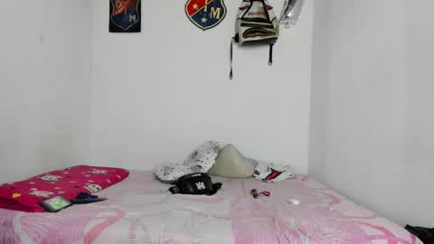 Snapshot of johan_and_antonella chatting on September 21, 2025, 11:17 pm johan_and_antonella online show from September 21, 2025, 11:17 pm