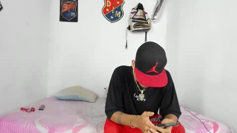 Snapshot of johan_and_antonella chatting on September 30, 2025, 3:22 am johan_and_antonella online show from September 30, 2025, 3:22 am