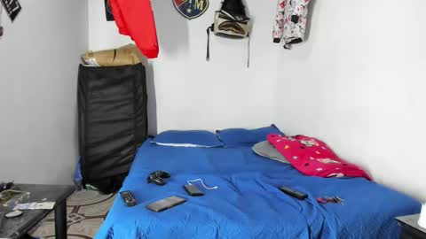 johan_and_antonella online show from February 17, 2026, 3:36 am