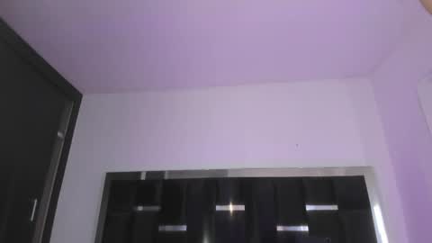 Snapshot of johan_bigcock999 chatting on May 15, 2026, 7:43 pm johan_bigcock999 online show from May 15, 2026, 7:43 pm