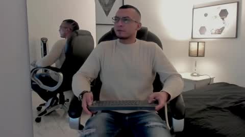 johan online show from December 22, 2025, 5:59 am