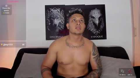 Snapshot of johansmith__ chatting on October 2, 2025, 2:18 am Johan Smith online show from October 2, 2025, 2:18 am