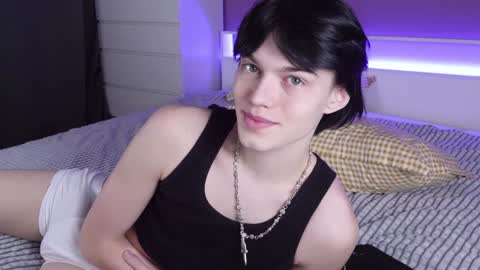 Snapshot of john_arthurs chatting on January 24, 2025, 3:34 pm John online show from January 24, 2025, 3:34 pm