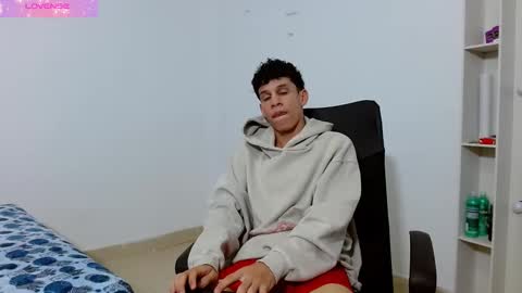 john_ssnow29 online show from March 10, 2025, 10:34 pm