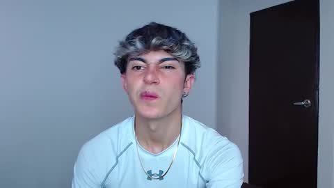 John Vichenso online show from November 14, 2025, 9:24 pm