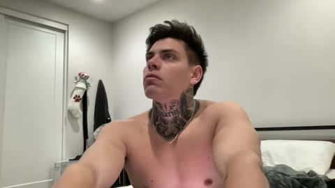 Snapshot of johnafterdark chatting on December 25, 2024, 1:42 am JAXX online show from December 25, 2024, 1:42 am