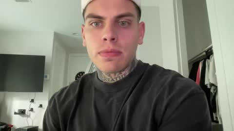 Snapshot of johnafterdark chatting on January 10, 2025, 9:31 pm JAXX online show from January 10, 2025, 9:31 pm