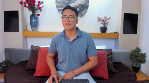 Snapshot of johnbelrose chatting on January 5, 2026, 7:39 pm johnbelrose online show from January 5, 2026, 7:39 pm