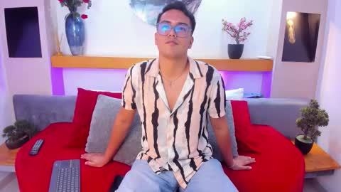 Snapshot of johnbelrose chatting on January 8, 2026, 7:27 pm johnbelrose online show from January 8, 2026, 7:27 pm