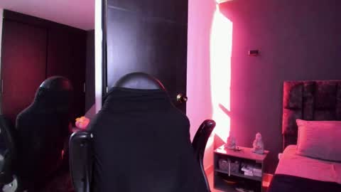 Snapshot of johnbelt_ chatting on February 17, 2026, 8:37 pm john belt online show from February 17, 2026, 8:37 pm