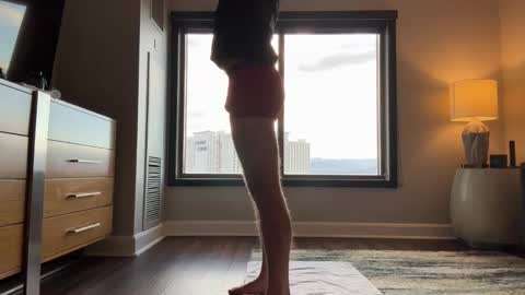 J online show from January 8, 2026, 11:07 pm