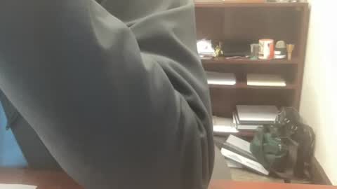 Snapshot of johnfl03 chatting on October 15, 2025, 3:01 pm johnfl03 online show from October 15, 2025, 3:01 pm