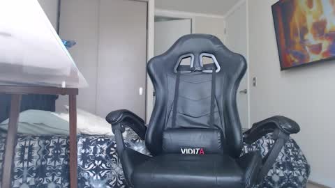 john online show from September 17, 2025, 5:58 pm