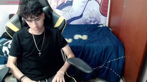 johnny_cagee online show from December 11, 2024, 3:45 am