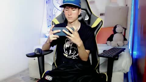 Snapshot of johnny_cagee chatting on November 29, 2025, 4:26 am johnny_cagee online show from November 29, 2025, 4:26 am