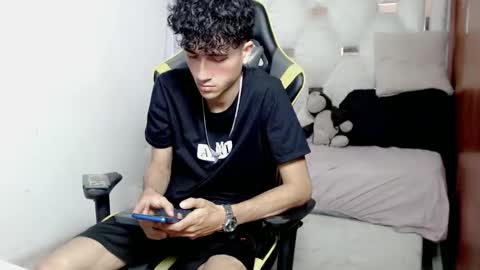 Snapshot of johnny_cagee chatting on January 10, 2026, 4:36 am johnny_cagee online show from January 10, 2026, 4:36 am