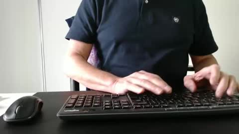 johnny_walker14 online show from February 3, 2026, 11:04 am