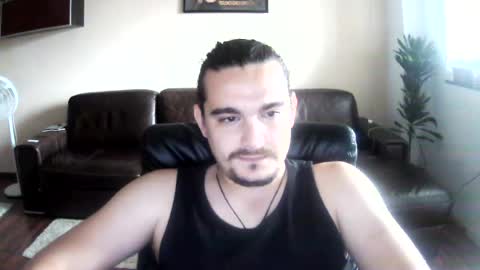 johnnybravovici online show from July 4, 2026, 1:06 pm