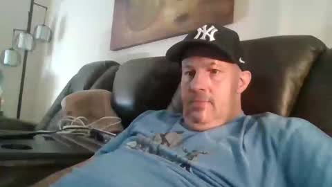 johnnycb7 online show from October 27, 2025, 4:55 pm