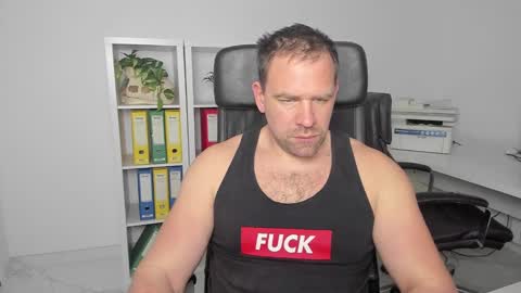 johnnydough82 online show from January 14, 2025, 4:36 am