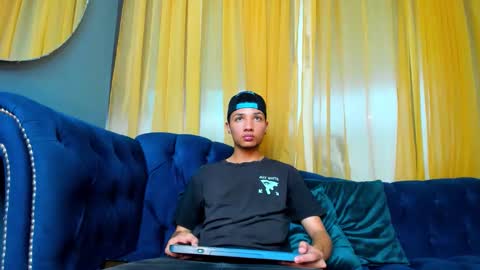 Snapshot of johnnystoorm chatting on October 21, 2025, 7:36 pm johnnystoorm online show from October 21, 2025, 7:36 pm