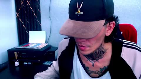 johnsonisaac94  online show from February 17, 2025, 10:18 am